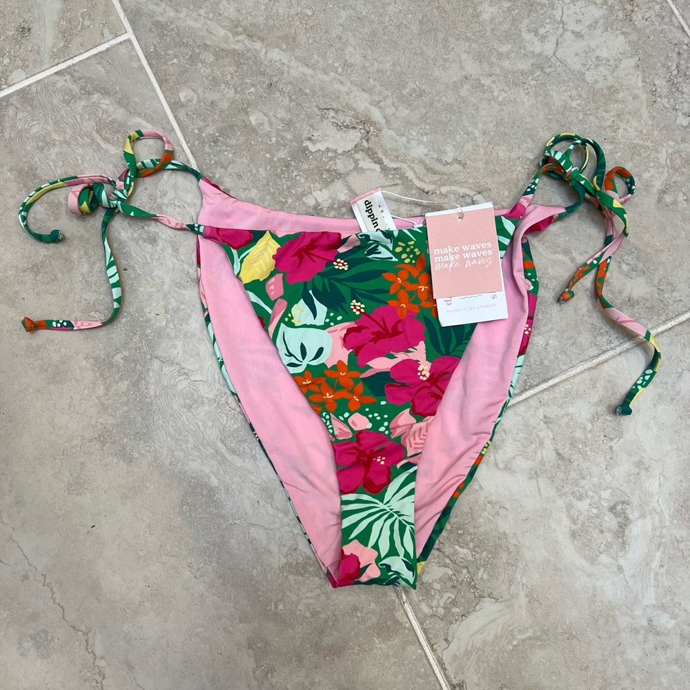 Dippin’ Daisys NWT Tie Bikini Bottom